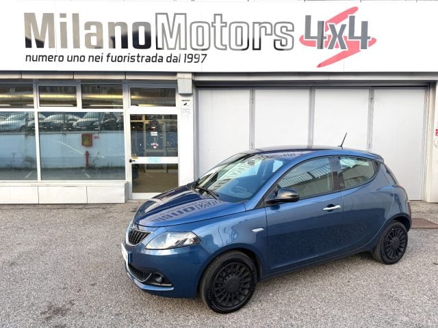 Lancia Ypsilon 1.0 FireFly Hybrid 5 Pt. Silver - foto 2 di 4