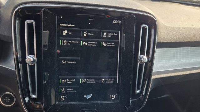 Volvo XC40 T4 Recharge Plug-in Hybrid Exp. AUTO IN ARRIVO - foto 4 di 4