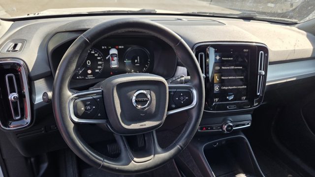 Volvo XC40 T4 Recharge Plug-in Hybrid Exp. AUTO IN ARRIVO - foto 2 di 4