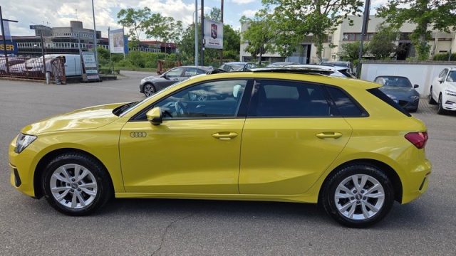 Audi A3 SPB 35 TFSI Business Advanced PERMUTE TETTO GANCIO - foto 3 di 4