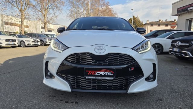 Toyota Yaris 1.5 130 Hybrid 5 porte GR Sport PERMUTE OK NEOPAT. - foto 2 di 4