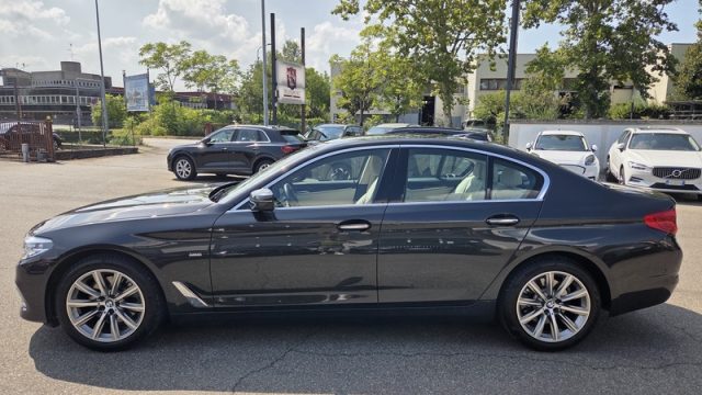 BMW 520 d xDrive Luxury PERMUTE UNICOPROPR. SERVICE BMW - foto 3 di 4