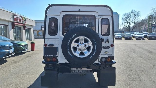 Land Rover Defender 90 2.4 TD4 Pick Up E PERMUTE OMOLOGAZIONI REALI! - foto 4 di 4