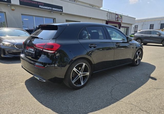 Mercedes-Benz A 200 d Automatic Sport NIGHT EDITION PERMUTE - foto 2 di 4