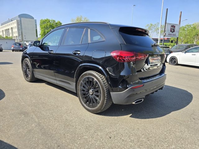 Mercedes-Benz GLA 200 d Automatic 4Matic AMG Line Premium PERMUTE - foto 3 di 4