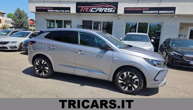 Opel Grandland 1.2 Turbo 12V 130 CV Business Elegance PERMUTE usato a PARMA
