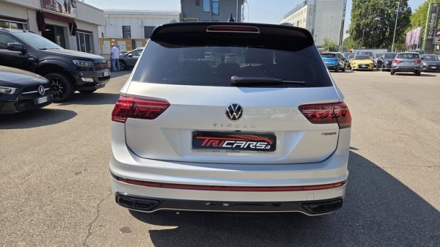 Volkswagen Tiguan 2.0 TDI 200 CV SCR DSG 4MOTION R-Line PERMUTE - foto 4 di 4
