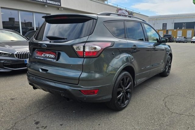 Ford Kuga 2.0 TDCI 150 CV 4WD Powershift ST-Line PERMUTE - foto 2 di 15