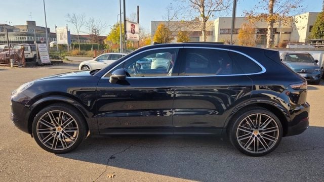 Porsche Cayenne 3.0 V6 PERMUTE STRAFULL LISTINO 135.000 EURO - foto 3 di 4