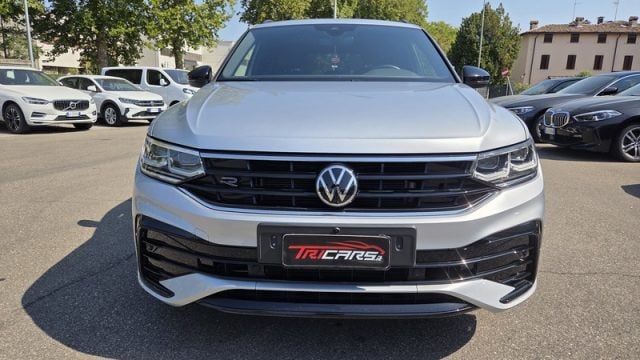 Volkswagen Tiguan 2.0 TDI 200 CV SCR DSG 4MOTION R-Line PERMUTE - foto 2 di 4