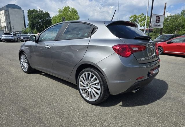 Alfa Romeo Giulietta 1.6 JTDm NEOPATENTATI UNICO PROPRIETARIO PERMUTE - foto 3 di 4