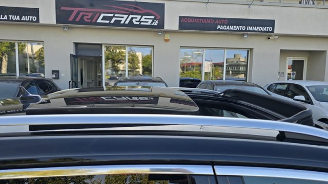 Volkswagen T-Roc 2.0 TDI R-Line PLUS NEOPATENTATO TETTO PERMUTE - foto 2 di 4