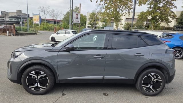 Peugeot 2008 PureTech 130 S&S EAT8 GT PERMUTE - foto 4 di 4