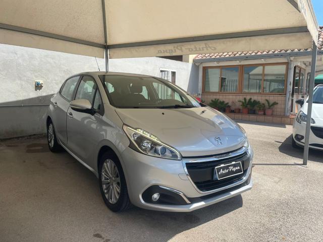 Peugeot 208 1� serie PureTech 82 5 porte Allure - foto 3 di 4