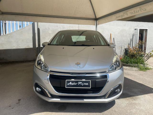 Peugeot 208 1� serie PureTech 82 5 porte Allure - foto 2 di 4