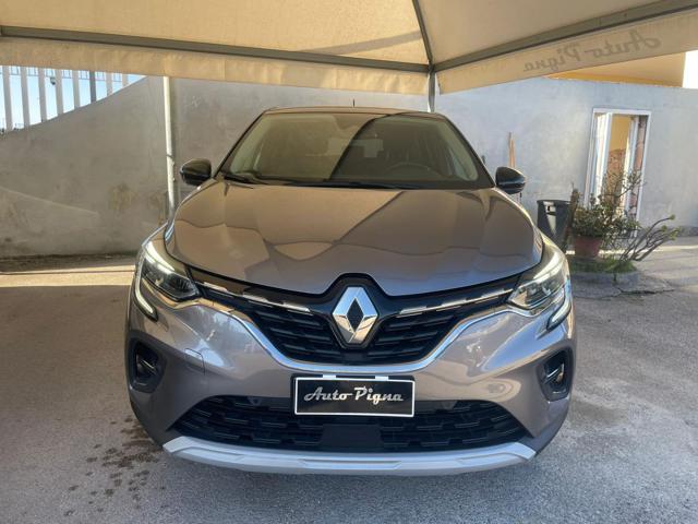 Renault Captur TCe 100 CV Intens - foto 2 di 4