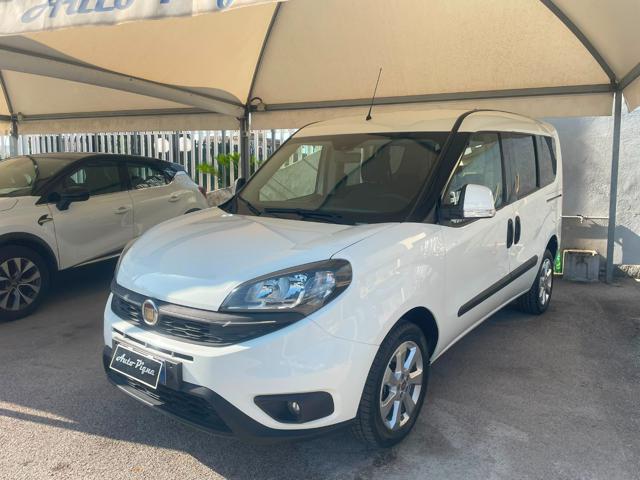 Fiat Doblo Doblò 1.6 MJT 120CV S&S Lounge usato a GIUGLIANO IN CAMPANIA