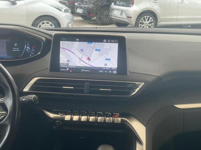 Peugeot 5008 BlueHDi 130 S&S GT Line, del 2019, 137.000 km, in vendita a Giugliano In Campania (NA)
