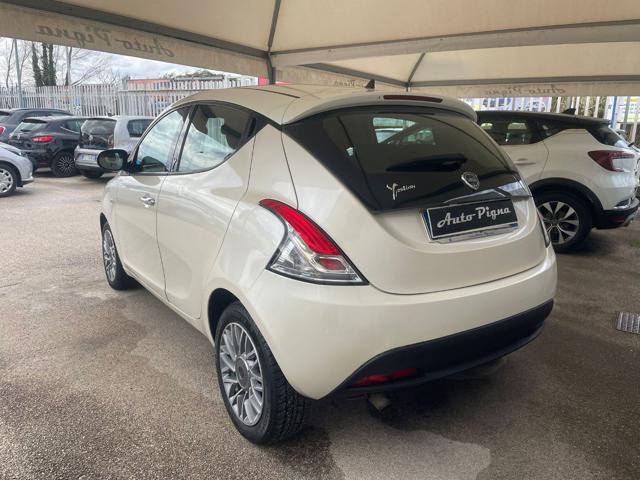Lancia Ypsilon 1.3 MJT 16V 95 CV 5 porte S&S Platinum - foto 4 di 4