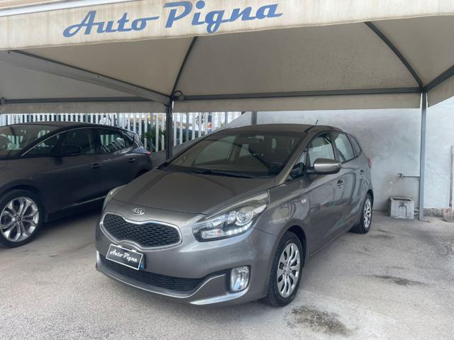 Kia Carens 1.7 CRDi 115 CV Cool, del 2014, 282.000 km, in vendita a Giugliano In Campania (NA)