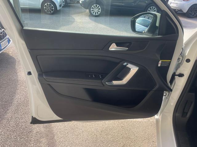 Peugeot 308 BlueHDi 120 S&S SW Allure usato a GIUGLIANO IN CAMPANIA
