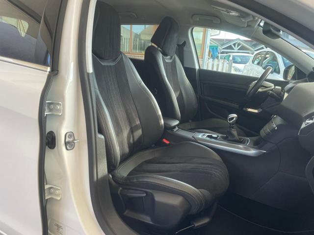 Peugeot 308 BlueHDi 120 S&S SW Allure, del 2016, 195.000 km, in vendita a Giugliano In Campania (NA)