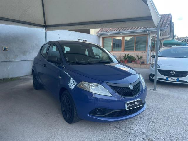 Lancia Ypsilon 1.3 MJT 16V 95 CV 5 porte S&S Gold - foto 3 di 4