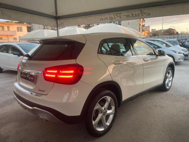 Mercedes-Benz GLA 200 d Automatic Premium - foto 4 di 4