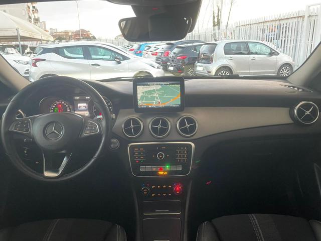 Mercedes-Benz GLA 200 d Automatic Premium, del 2017, 170.000 km, in vendita a Giugliano In Campania (NA)