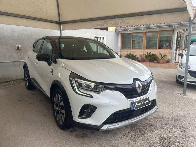 Renault Captur TCe 100 CV GPL Intens - foto 3 di 4