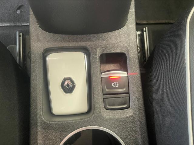 Renault Captur TCe 100 CV GPL Intens, del 2021, 105.000 km, in vendita a Giugliano In Campania (NA)
