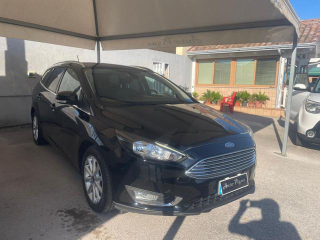 Ford Focus 1.6 120 CV GPL SW Titanium - foto 3 di 39