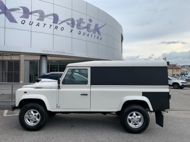 Land Rover Defender 110 2.4 TD4 Hard Top 3 pt. PANEL VAN PREZZO + IVA - foto 4 di 8