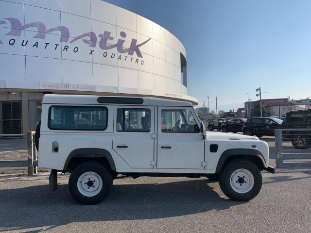 Land Rover Defender 110 2.5 Td5 cat Station Wagon 9 POSTI - foto 3 di 11