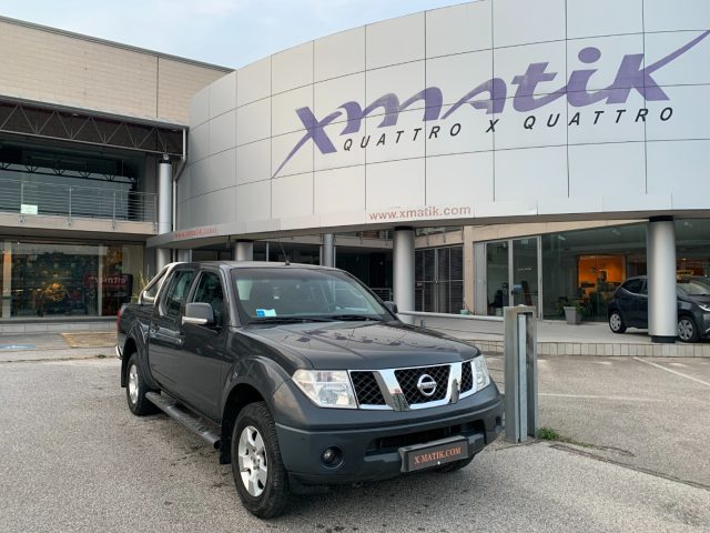 Nissan Navara 2.5 dCi 4 porte Double Cab AUT. SOLO COMMERCIANTI usato a SAN VENDEMIANO