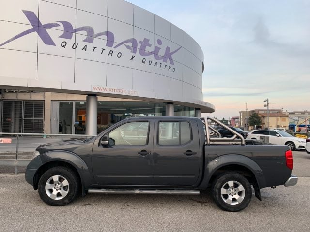 Nissan Navara 2.5 dCi 4 porte Double Cab AUT. SOLO COMMERCIANTI - foto 4 di 4