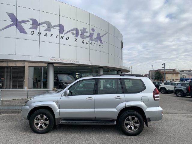 Toyota Land Cruiser 3.0 D-4D 16V cat 5 porte automatico 4X4 - foto 3 di 14