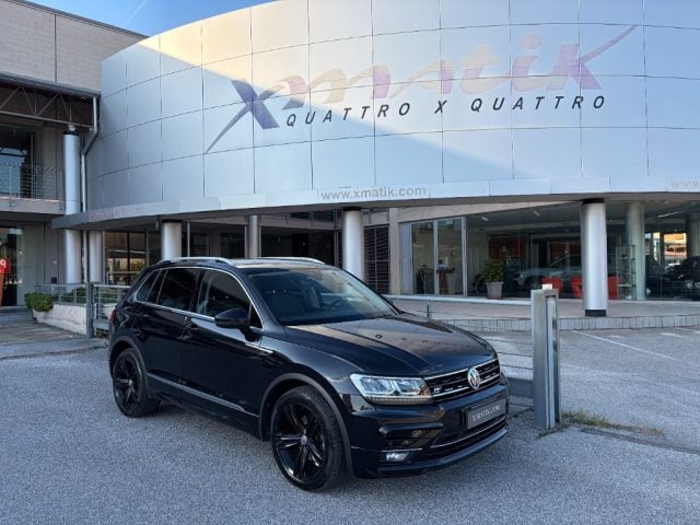 Volkswagen Tiguan 2.0 TDI DSG R-Line - foto 2 di 4