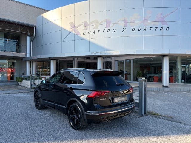 Volkswagen Tiguan 2.0 TDI DSG R-Line - foto 4 di 4