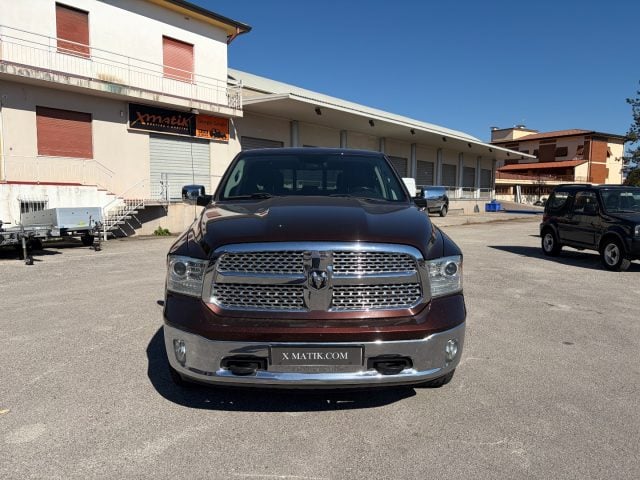 Dodge RAM 5.7 HEMI LARAMIE 4X4 GANCIO + GPL. PREZZO + IVA - foto 2 di 4