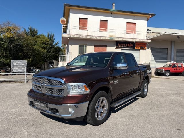Dodge RAM 5.7 HEMI LARAMIE 4X4 GANCIO + GPL. PREZZO + IVA - foto 3 di 4