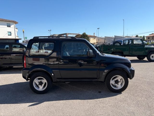 Suzuki Jimny 1.3i 16V cat 4WD JLX - OK NEOPATENTATI - foto 2 di 4