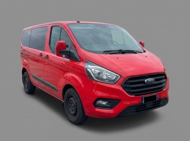 Ford Transit Custom 2.0 TDCi 130 CV PC 9 POSTI, del 2019, 93.800 km, in vendita a San Vendemiano (TV)