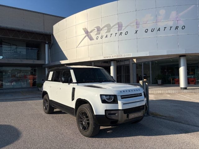 Land Rover Defender 110 3.0D I6 200 CV MHEV AWD Auto SE - UNIPROP., del 2022, 85.900 km, in vendita a San Vendemiano (TV)