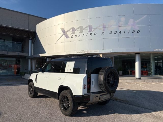 Land Rover Defender 110 3.0D I6 200 CV MHEV AWD Auto SE - UNIPROP. - foto 4 di 4