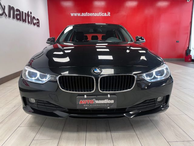 BMW 318 D TOURING BUSINESS AUTO - foto 4 di 4
