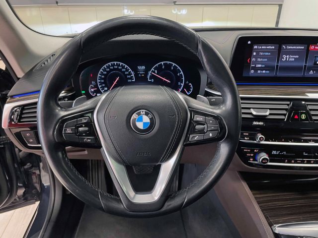 BMW 530 D XDRIVE LUXURY 249CV AUTO E6 usato a MAZZANO