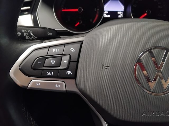 Volkswagen Passat Variant 2.0 TDI SCR EVO DSG Business, del 2023, 44.593 km, in vendita a Vigevano (PV)