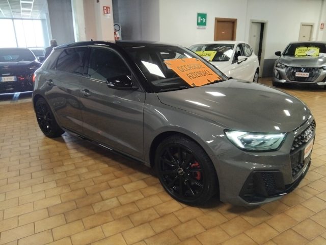 Audi A1 SB 40 TFSI S tr. Identity Black S line 18"SPEC.DAY usato a VIGEVANO