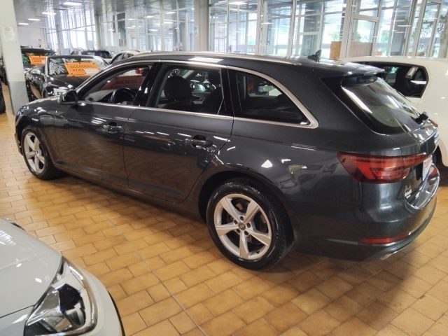 Audi A4 Avant 35 TDI S tronic Business Sport - foto 4 di 4